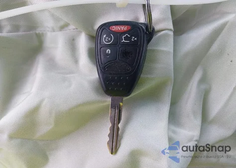 2010 Jeep Liberty Renegade z USA, uszkodzony, nr VIN 1J4PN3GK2AW177408